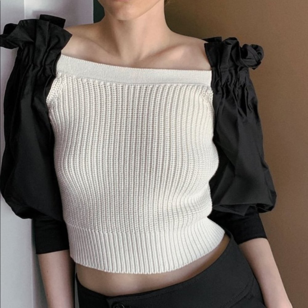 Zara mixed sweater black sleeve cream knit body